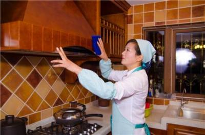 鐘點阿姨；小時計費